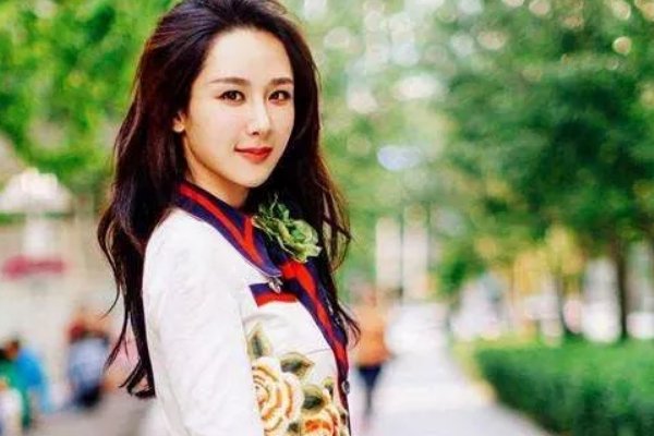 30秒不眨眼怎么做到的，有人试过吗？