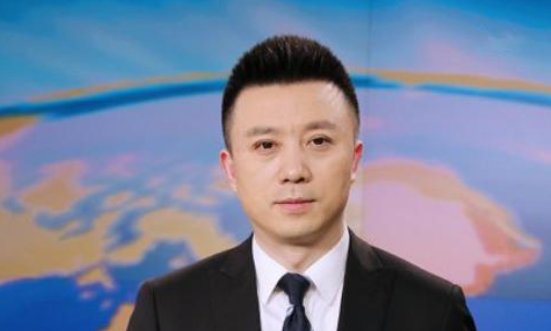 9月份，《新闻联播》同时上新了哪三位新主播？