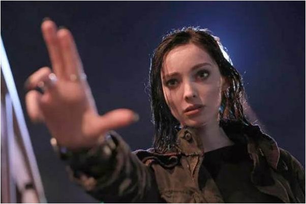 艾玛·沃特森拒哈里王子,是在等属于她的野兽吗?