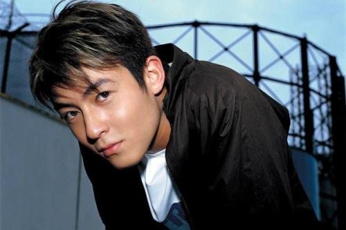 陈冠希又和耐克合作，此举是否会影响他店铺的销量？