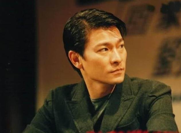 刘德华女儿正面照,模样清秀接地气,简直就是女版刘天王,你怎么看?