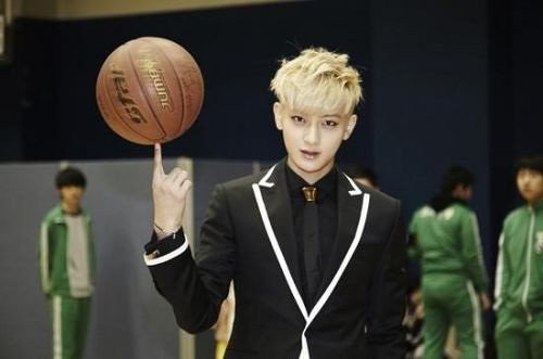 黄子韬发了iu照片后秒删，粉丝反应激烈，哪些艺人曾出现“秒删”的行为？