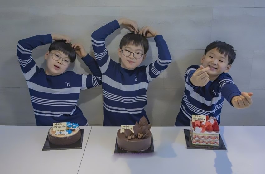 宋家三胞胎9岁生日合照,照片内容都呈现了什么信息?