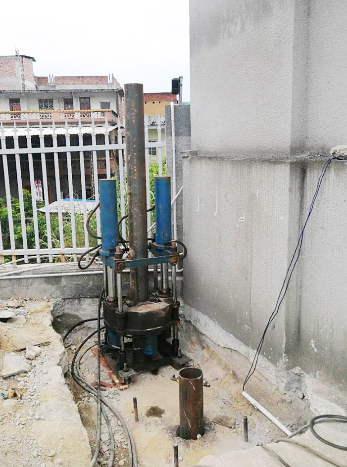 锚杆静压桩机是什么样的