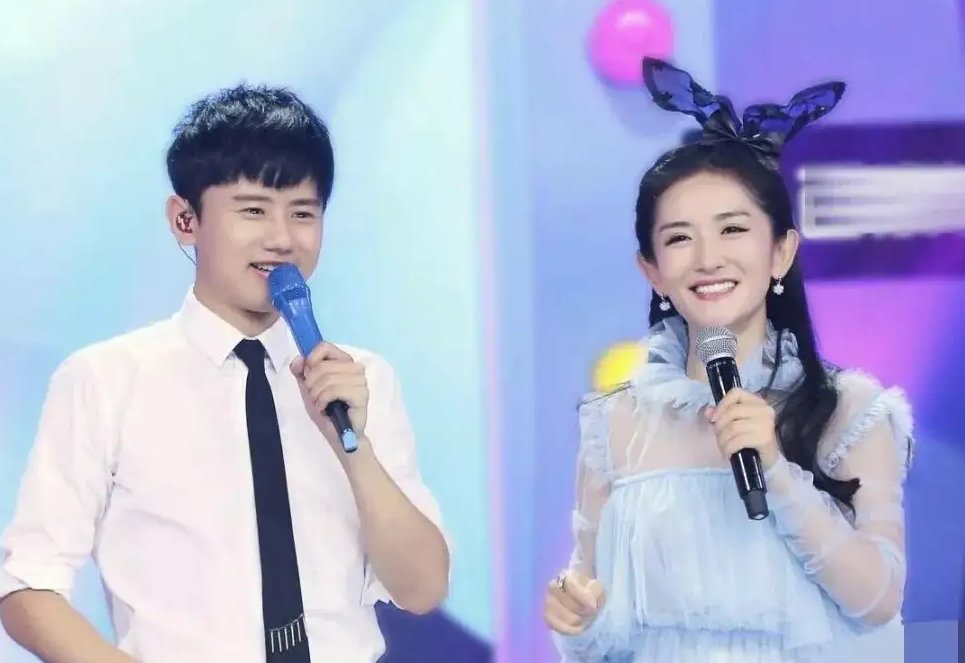 谢娜42岁生日，老公张杰卡点为她庆生，就送“3个字”但是很甜？