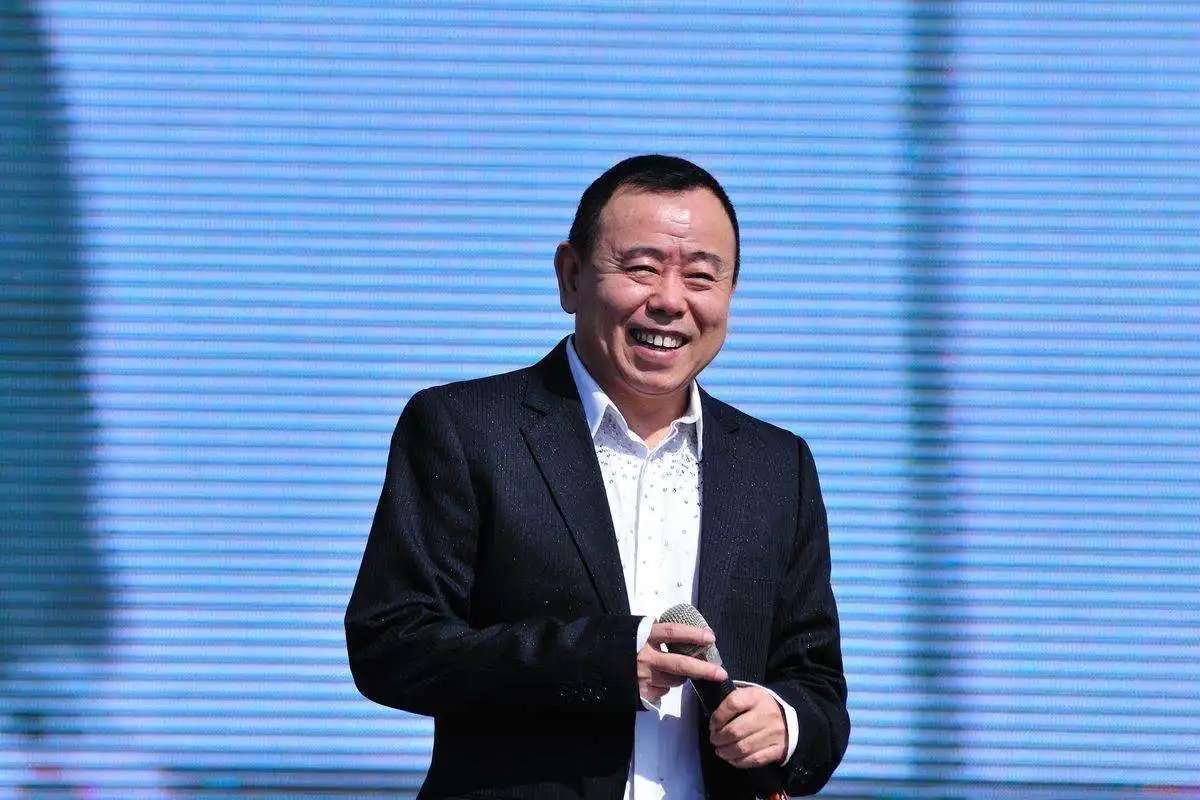 潘长江否认灌醉茅台董事长拿到定价，此事的真相到底是什么？