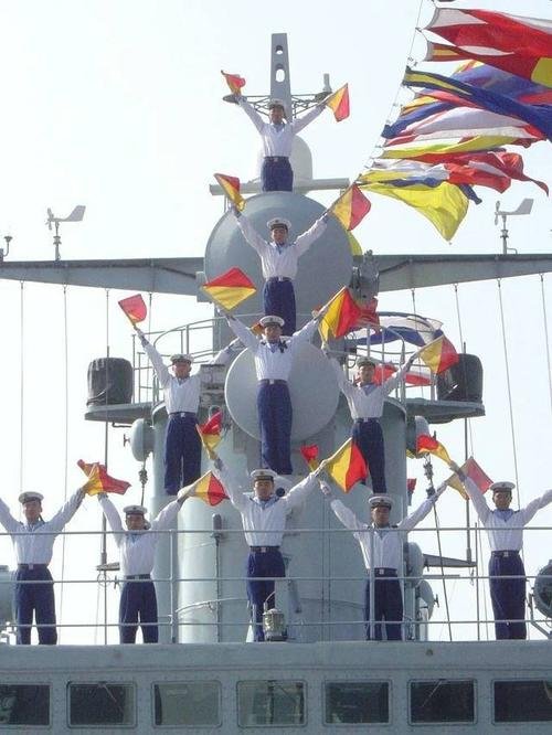 湛江舰珠海舰的退役仪式具体有何细节?