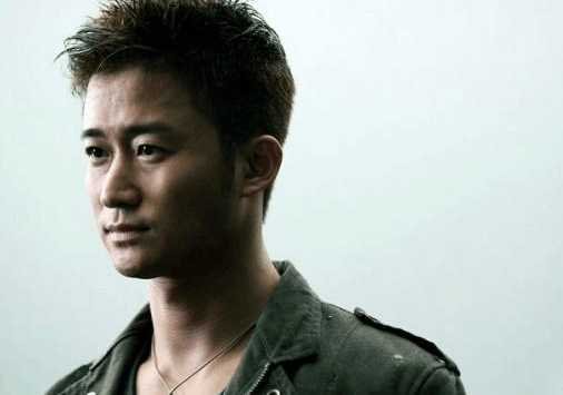 吴京火了，跟吴京各方面都很像的吴樾为什么不火？