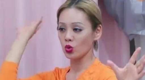 宁静唱孝庄秘史主题曲拉票，你觉得宁静台上的表现如何？