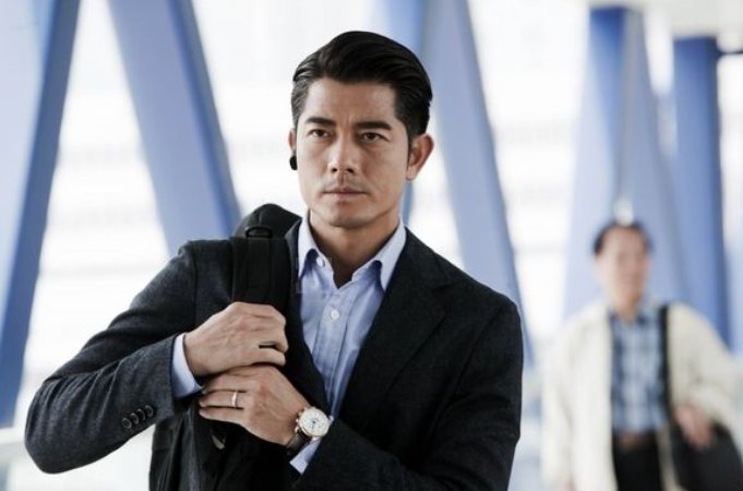 郭富城在方媛生日时送花,他们两个之间还有哪些甜蜜的互动?