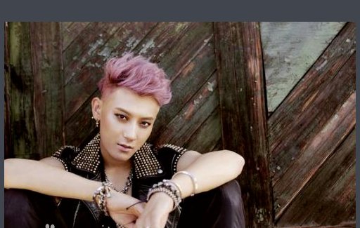 夜空中最亮的星 第三十六级郑柏旭唱的歌是什么歌，求歌名