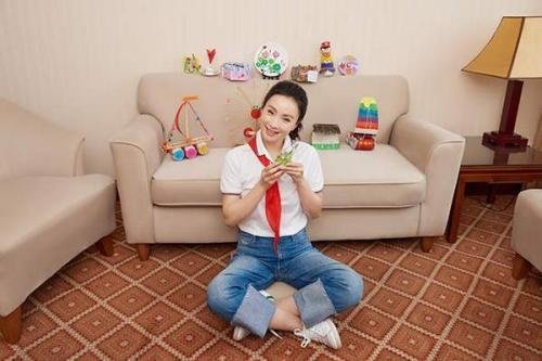 小陶虹海清再次合体登杂志封面，她们的哪次合作最受网友关注？