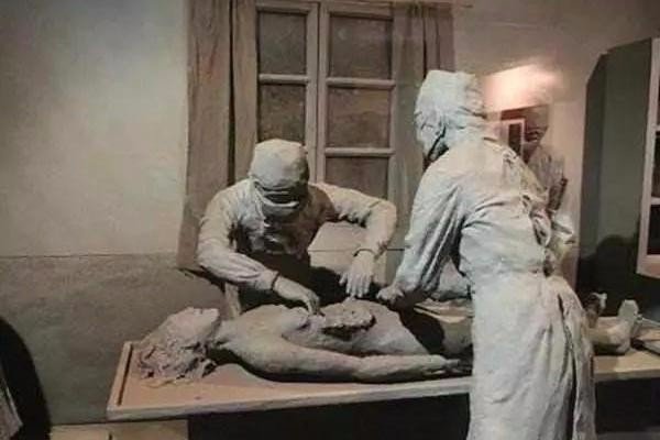 人类历史上，科学家们都做过哪些实验，令人毛骨悚然？