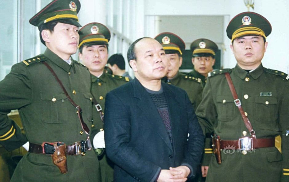 为什么胡长清被判死刑?