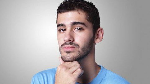 50多岁的男人有的胡子白了，有的还全是黑的，怎么回事？