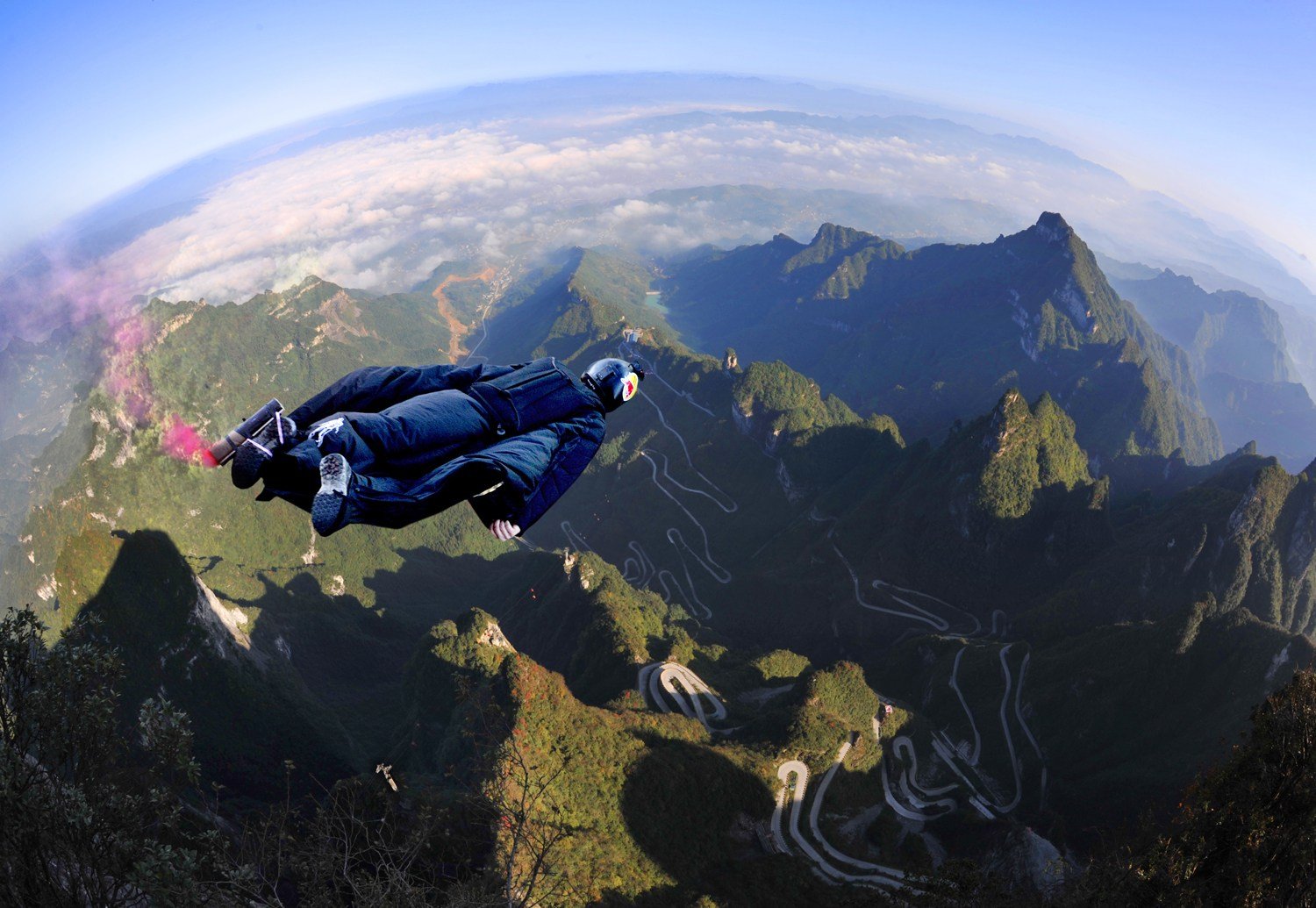 翼装飞行的代表人物