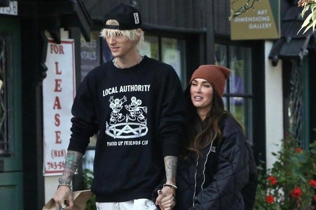 Megan Fox与男友亮相电影节，两人有什么爱情故事？