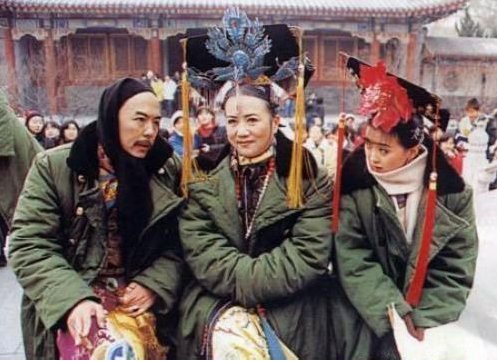 第一部《还珠格格》中的主演都有谁?