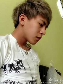 求魏一宁的图片…拜托了