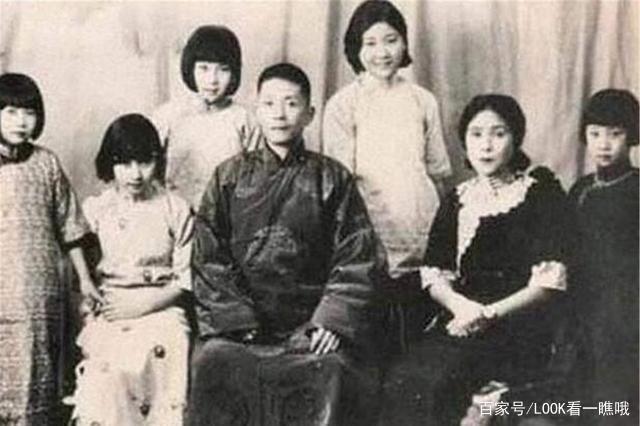 日本女护士佐藤屋登嫁给中国将军，64年里从未回过家，他们的女儿是谁？