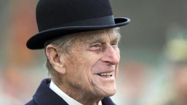 白金汉宫宣布菲利普亲王去世,他究竟是如何逝世的?