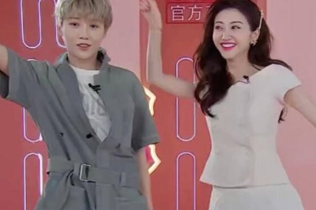 刘雨昕教景甜跳无价之姐是怎么回事？