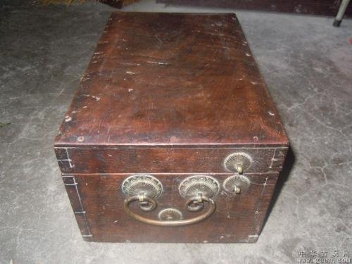 “压箱底”究竟是什么东西压了箱子底？