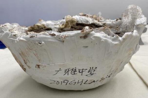 广州一中学发现125座古墓，那校内学生可以免费参观吗？