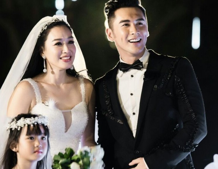 为什么张伦硕会娶比他大的钟丽缇？