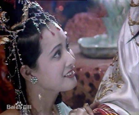 我感觉86版西游记万圣公主好妩媚，好妖娆啊！问下，她是好人坏人？再给我几张万圣公主在剧中的图片！不...