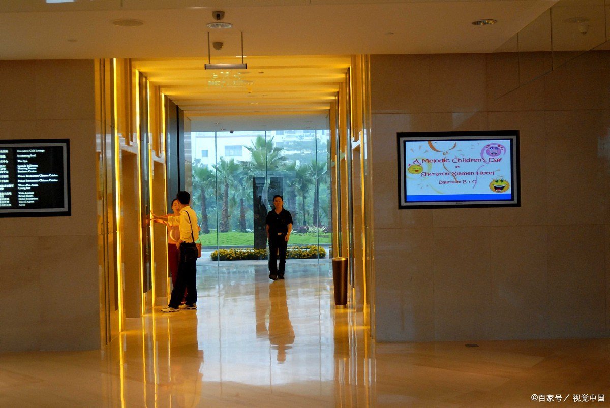 因为水门事件下台的美国总统是？