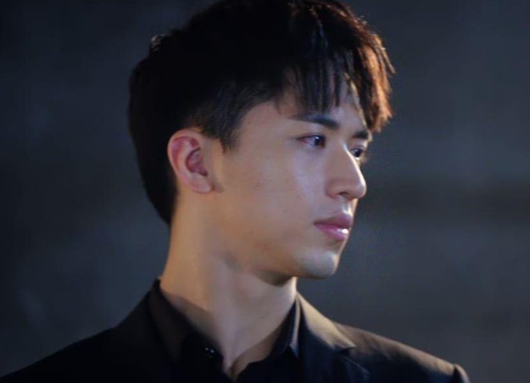 白色橄榄树阿瓒结局