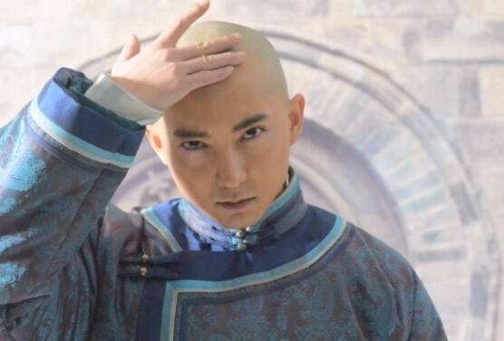 亲王、贝勒、郡王、贝子、世子、阿哥都有什么区别？