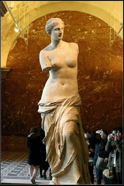 维纳斯为什么会断臂!