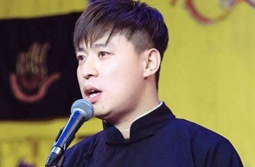 德云社里面的李鹤东为什么会被人叫社会东呢？