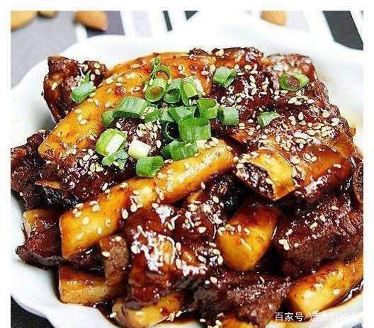 上海传统名吃都有什么呢？