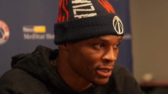 威少为什么要穿4号球衣啊？