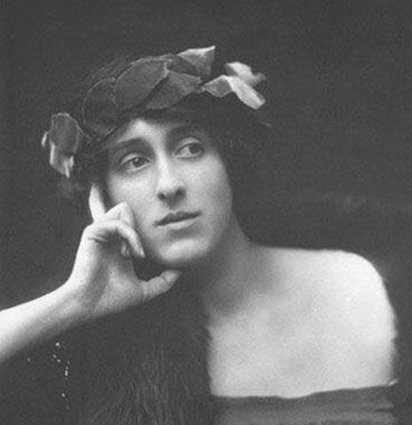 伍尔芙的《墙上的斑点》是要表达什么意思？