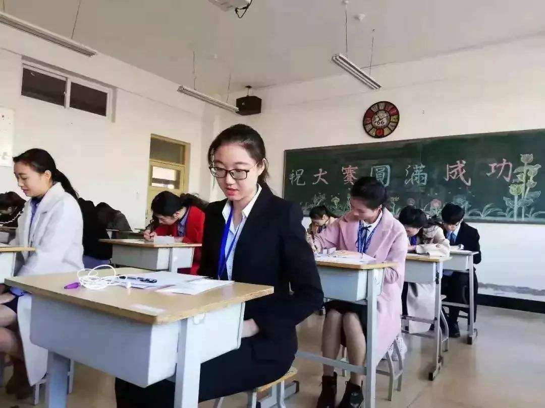 文秘专业都学哪些课程？？？