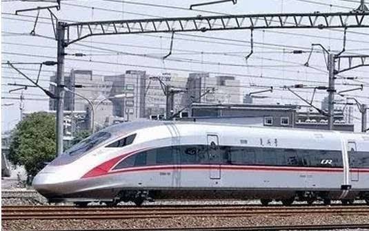 “复兴号”动车组试验速度可达时速多少公里？