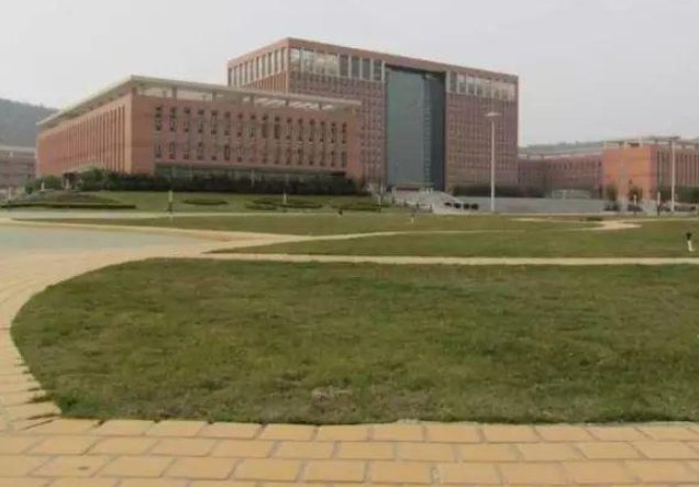 独立院校     民办院校    公立院校的区别是什么啊？