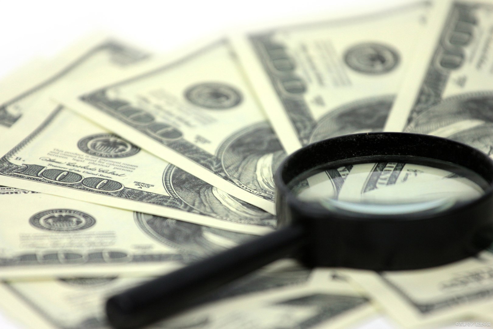 三千万存银行，一年的利息有多少？