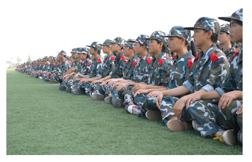 军训坐下起立的动作要领