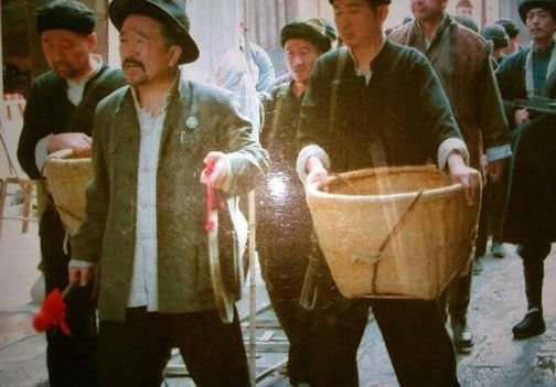 民国时期的保长到底是干什么的，相当于现在的什么职位呢？