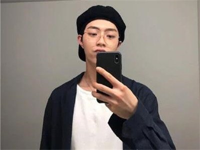 如何区分双鱼座男生是真的喜欢你，还是只想撩你？