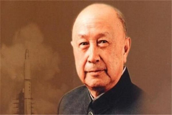 做到国家院士级别的科学家，一年可以拿到多少薪水？