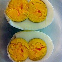 双黄蛋的营养价值比单黄蛋更高吗？