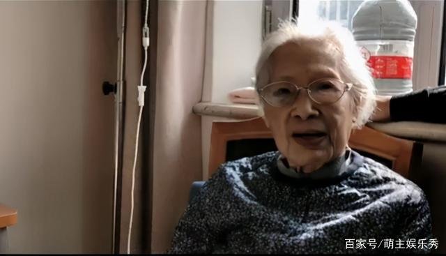 两次遇人不淑晚年又丧子，98岁秦怡近况如何呢？