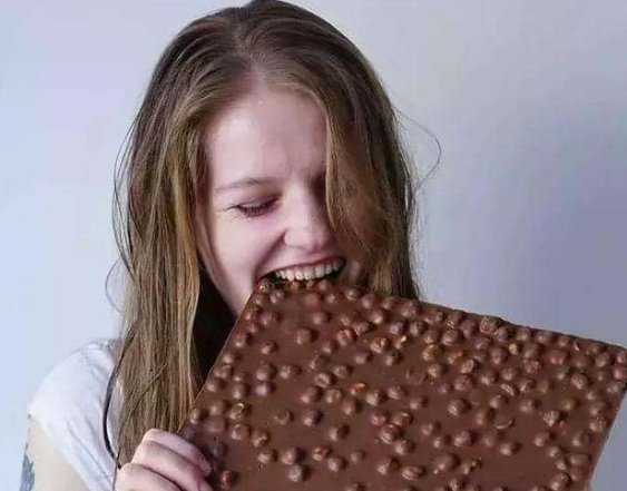 以-aholic结尾的词？