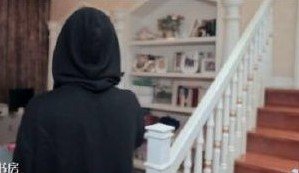 周震南家很多有钱吗？